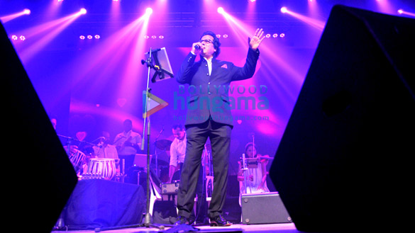 celebs grace talat azizs show yeh shaam mastani 3