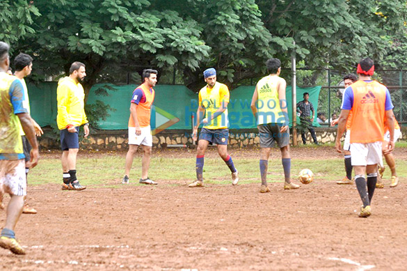 ranbir kapoor sachiin joshi snapped at football practice 4