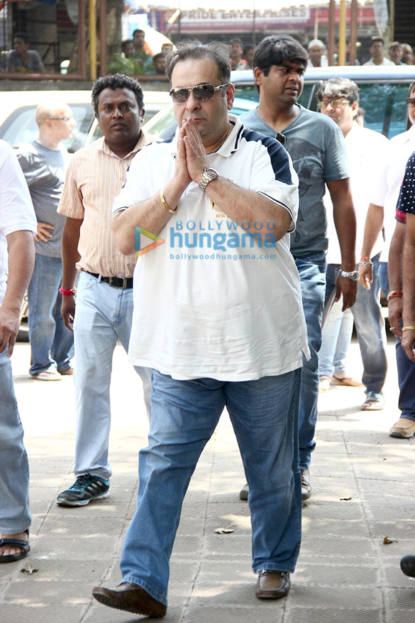 celebs attend aadesh shrivastavs funeral 4