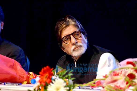 amitabh bachchan supports mumbai traffic polices road safety initiative 6