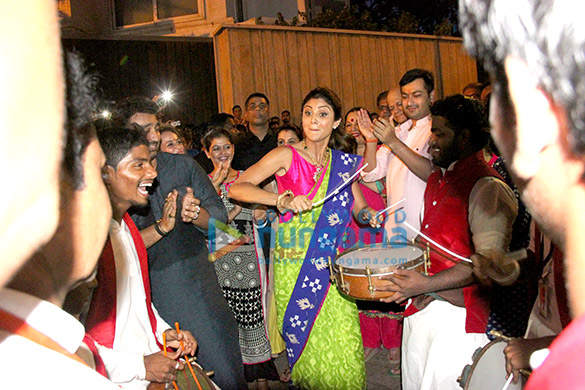 shilpa shetty hrithik roshan siddhant kapoor snapped at ganesha visarjan 13