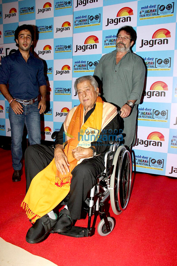 shashi kapoor felicitated at 6th jagran film festival 31