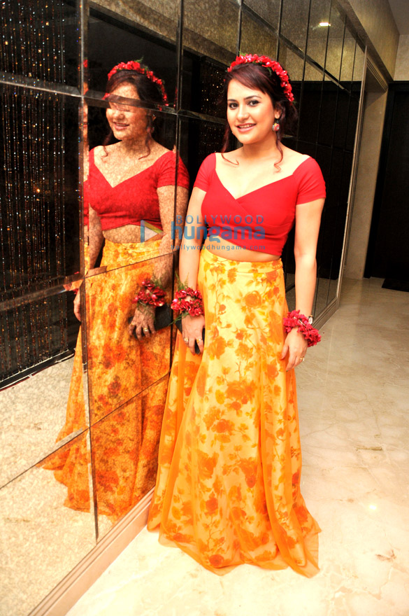 celebs grace liza maliks birthday bash 4