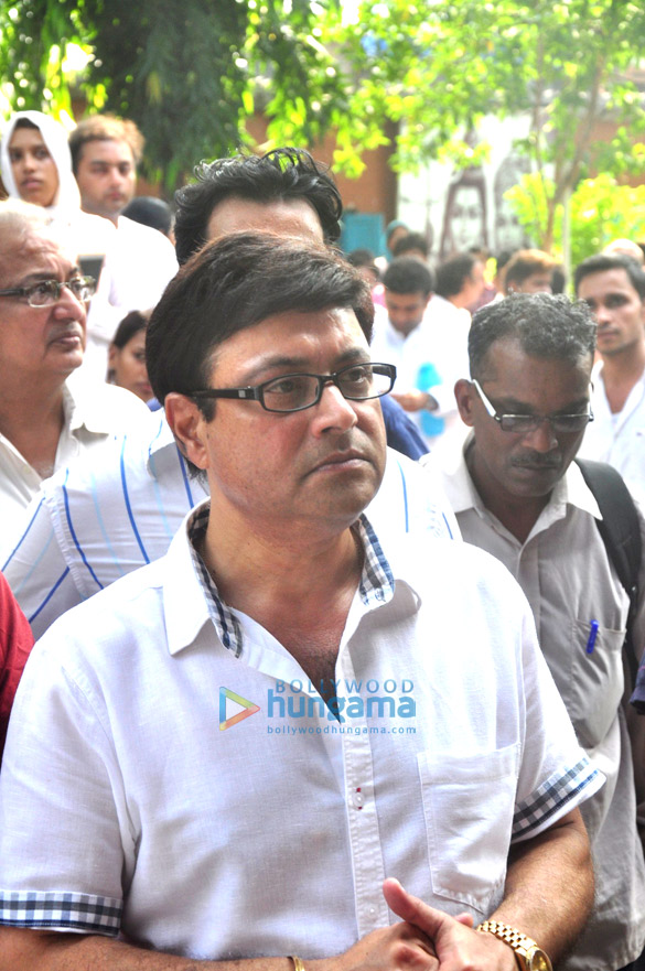ravindra jains funeral rites 11