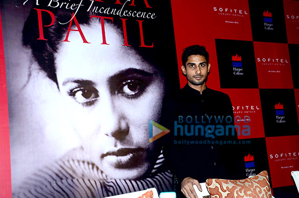 amitabh bachchan jaya bachchan unveil the book smita patil a brief incandescence 6