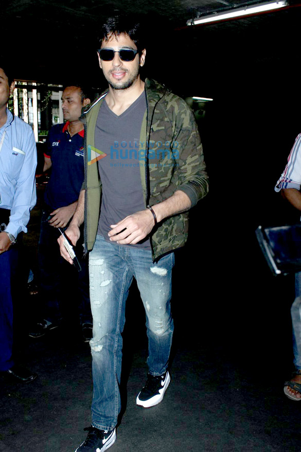 sidharth malhotra returns from new zealand 10
