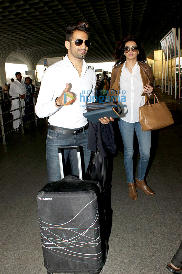 karishma tanna upen patel spotted at the international airport 6