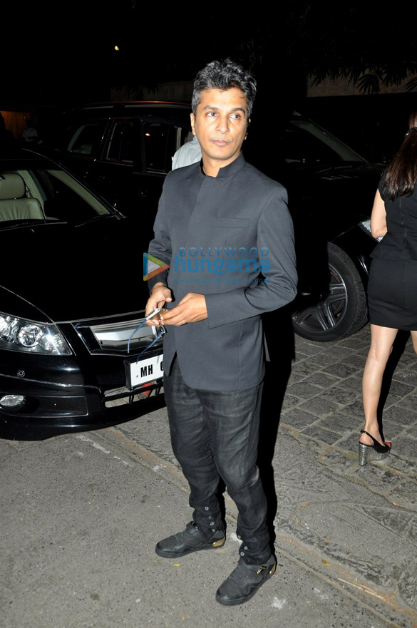 varun dhawan sonam kapoor arjun kapoor snapped post halloween bash 5