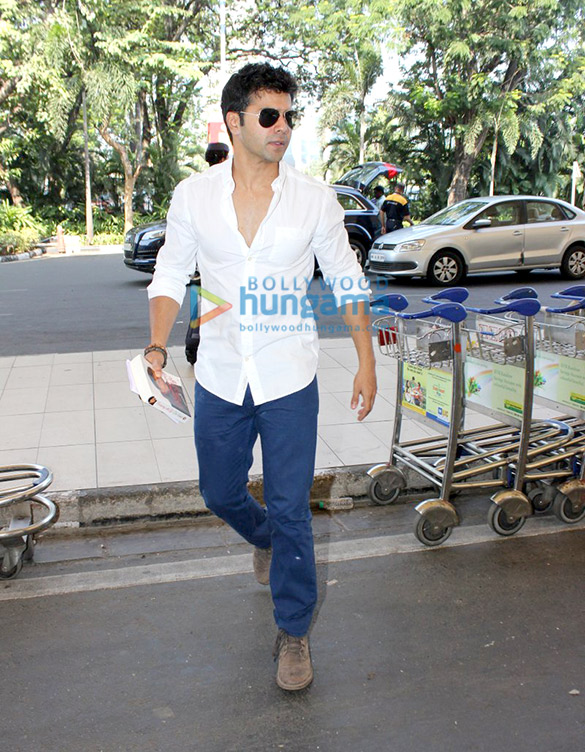varun dhawan departs to shoot dilwale song in goa 8