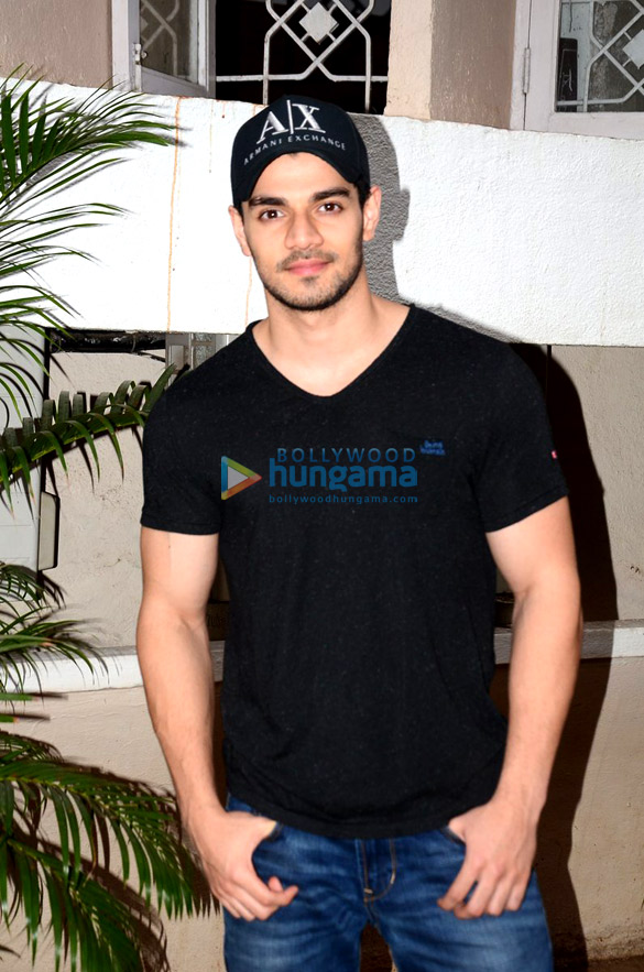 sooraj pancholi snapped on his birthday at mehboob studio 6