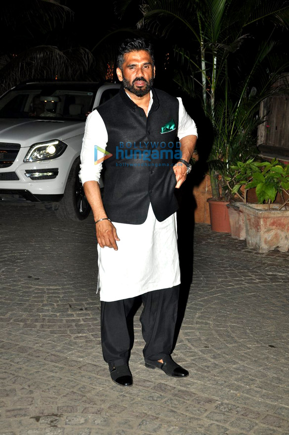 akshay kumar twinkle khannas diwali party 15