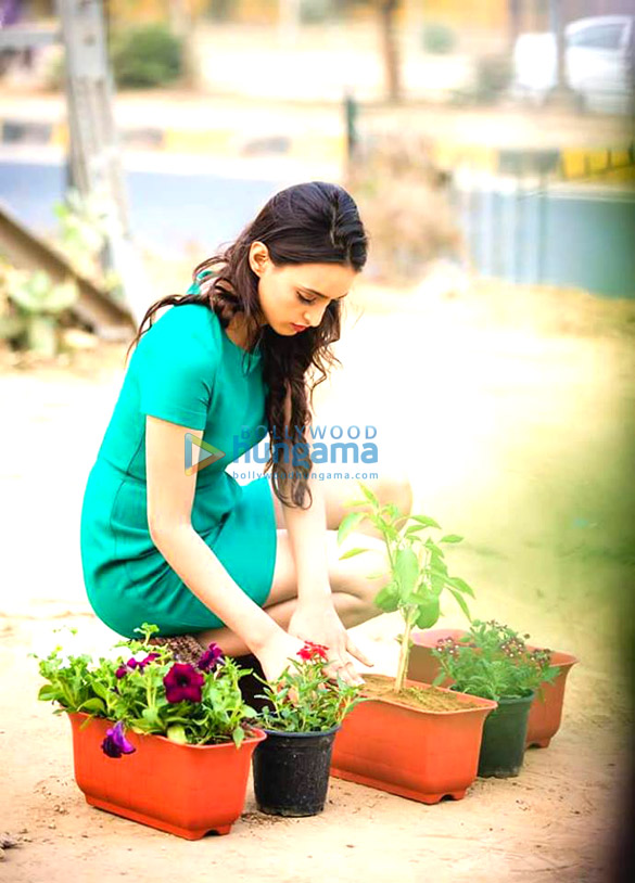 miss earth india 2015 aaital khosla takes the bigo2challenge 6