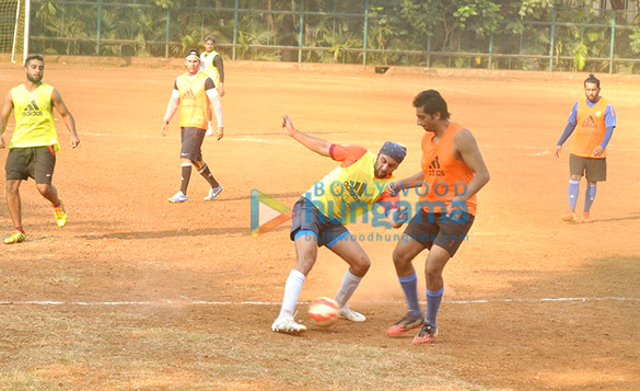 ranbir kapoor sidharth malhotra abhishek bachchan snapped playing football 11