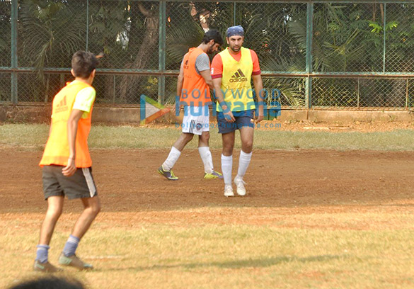 ranbir kapoor sidharth malhotra abhishek bachchan snapped playing football 5