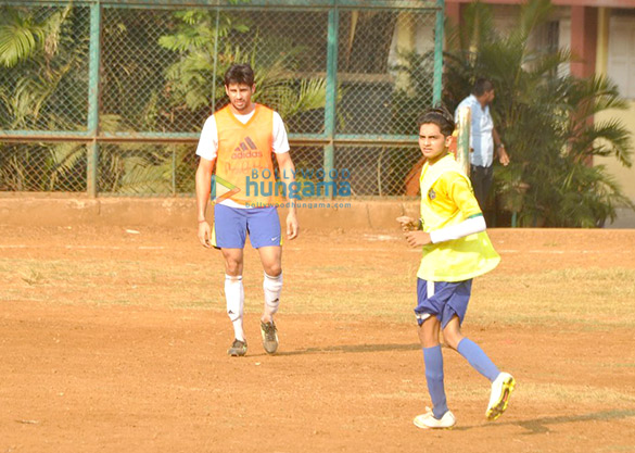 ranbir kapoor sidharth malhotra abhishek bachchan snapped playing football 7