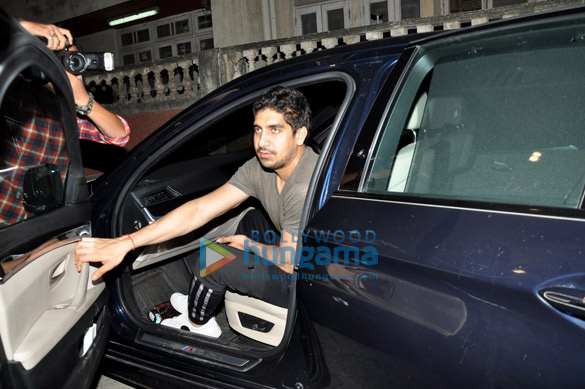ranbir kapoor ayan mukerji karan johar snapped at aamir khans house 7