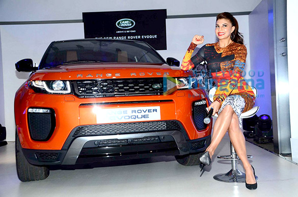 jacqueline fernandez unveils the new range rover evoque 6