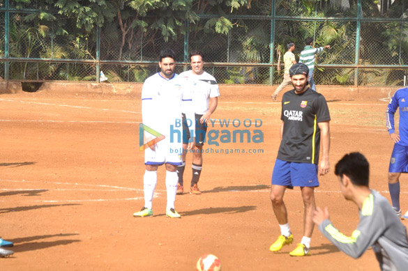 abhishek bachchan aditya roy kapur snapped at football practise 8