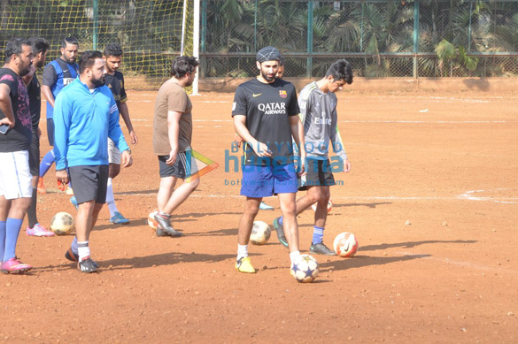 abhishek bachchan aditya roy kapur snapped at football practise 5