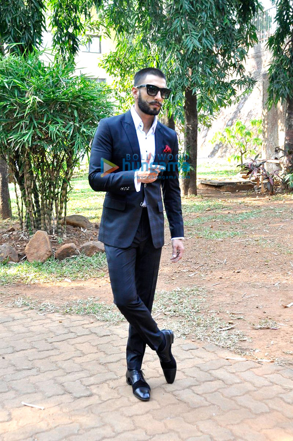 ranveer singh promotes bajirao mastani on savdhaan india 7