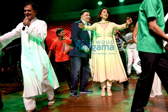 ranbir kapoor rishi kapoor neetu singh randhir kapoor at ccdt ngos 25th year celebration 6