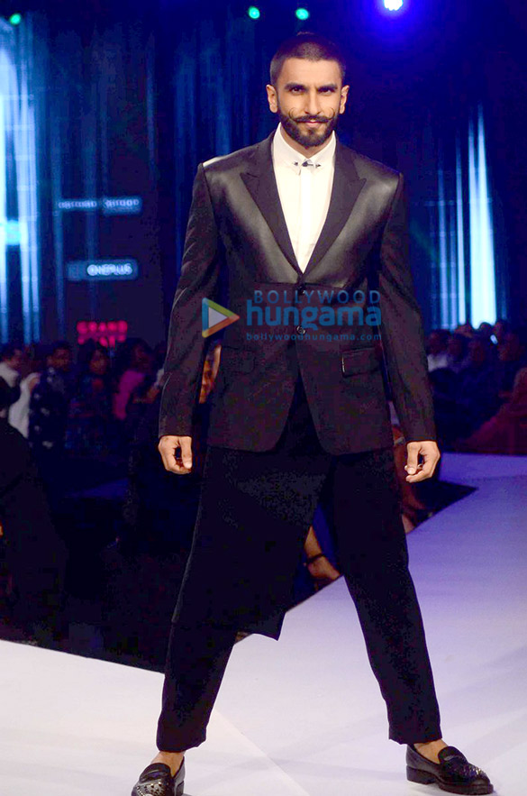 katrina kaif ranveer singh akshay oberoi at van heusen gq fashion nights day 2 3