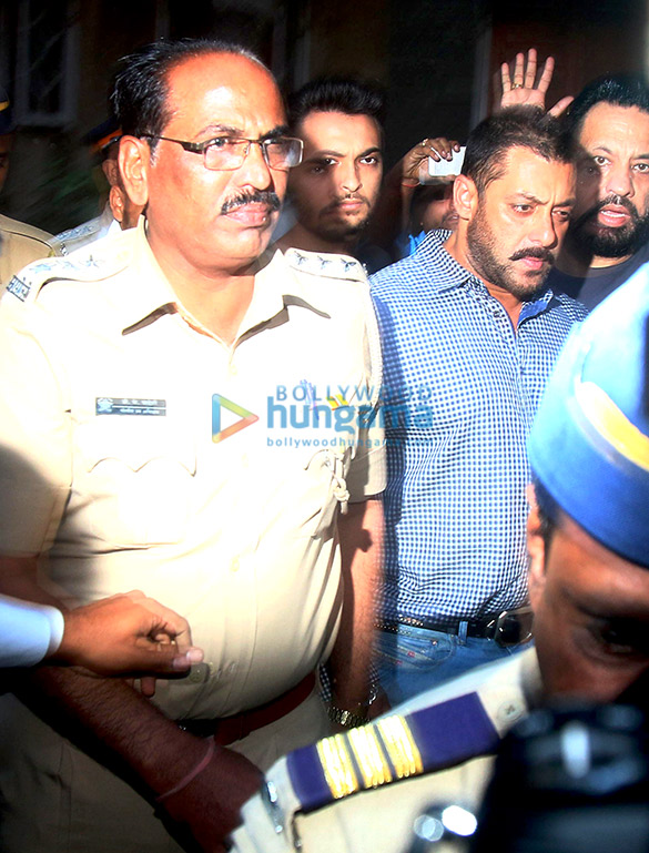 salman khan returns home after the high court verdict 2