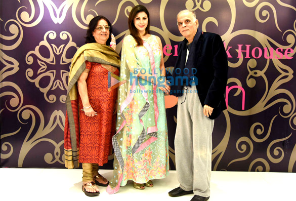 sapna pabbi karishma kotak zoya afroz grace the launch of jashn store fashion show in lucknow 27