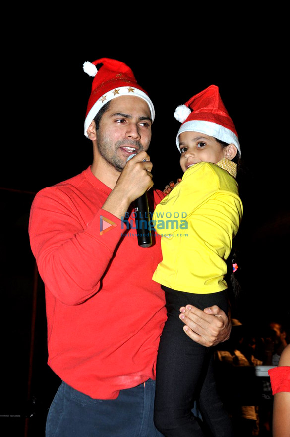 varun dhawan celebrates christmas with st catherines ngo kids 7