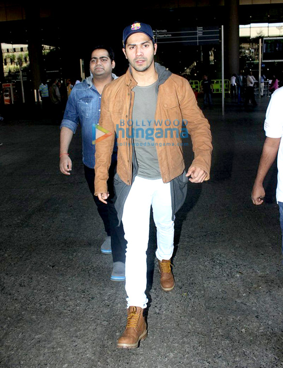 varun dhawan arrives from rome after his new year holiday 5
