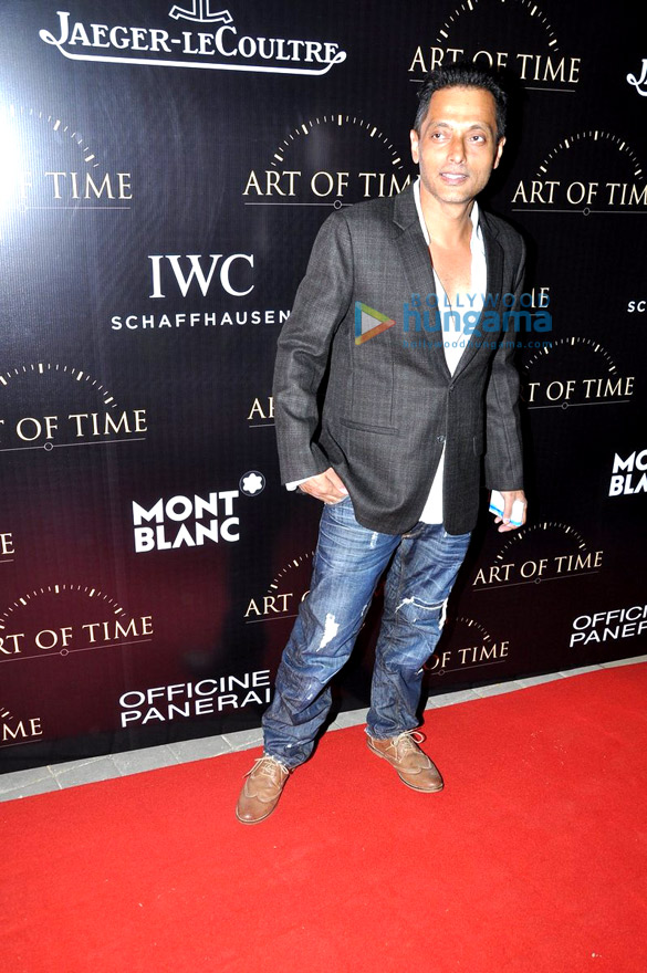 amitabh bachchan at art of time store launch 3