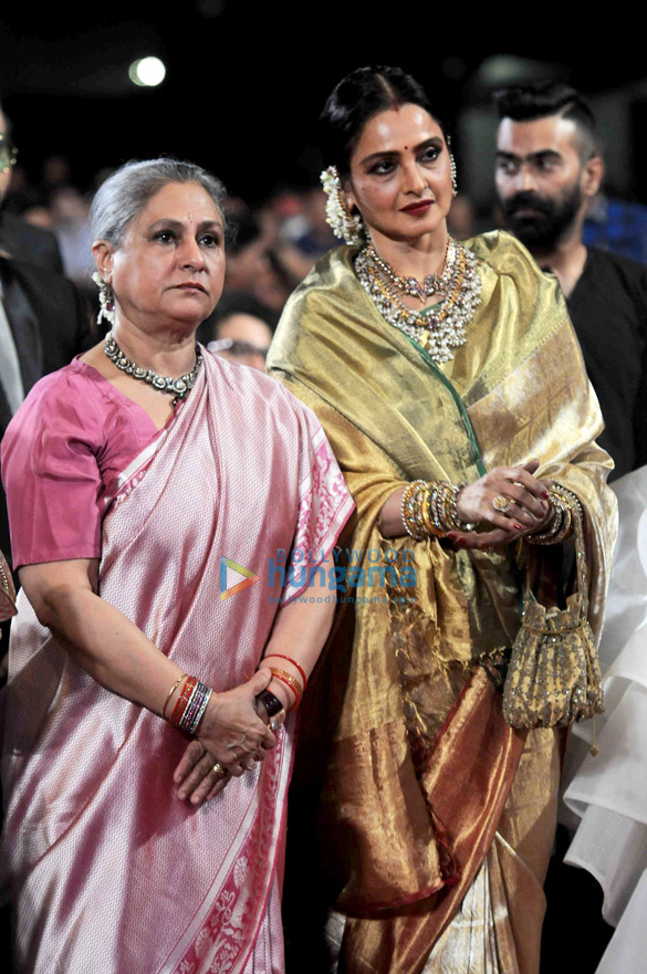 celebs grace the 22nd annual star screen awards 2015 92