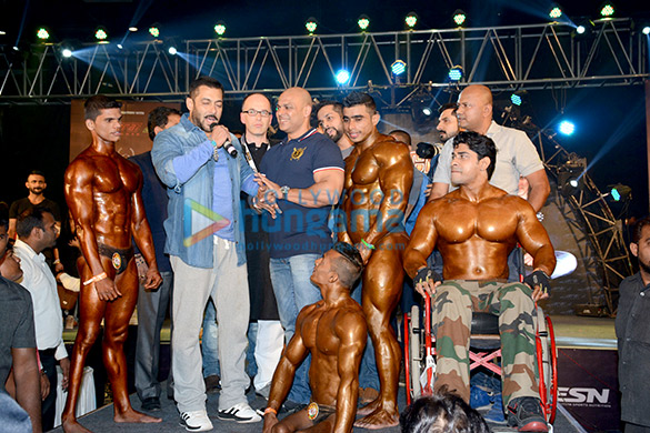 salman khan attends specially abled athletes body building competition 3