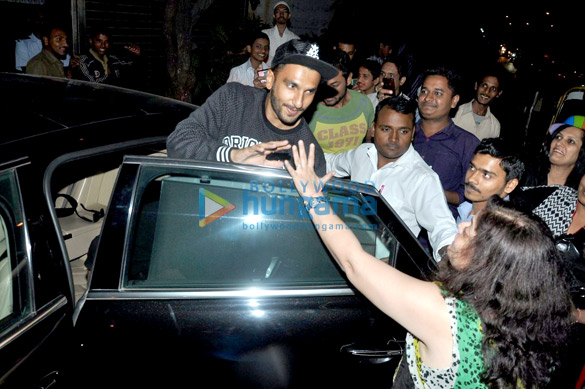 ranveer singh snapped outside zoya akhtars house 9