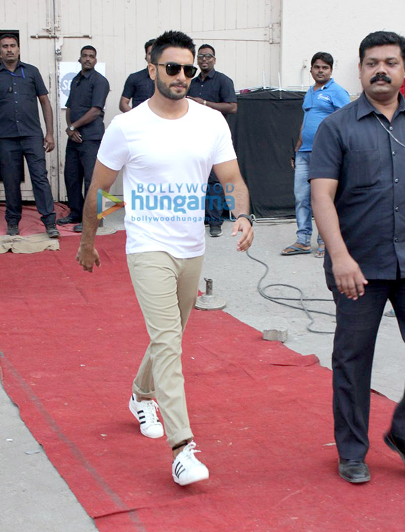 ranveer singh snapped post an ad shoot at mehboob studio 7