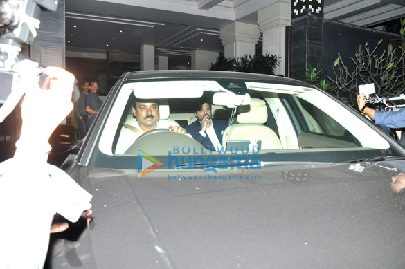 abhishek bachchan anil kapoor and the khers snapped post a private bash in bandra 4