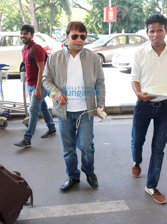 r madhavan lara dutta chiranjeevi and others snapped at the airport 5