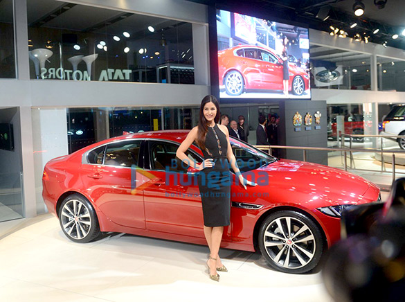 katrina kaif launches jaguar xe at auto expo 2016 6