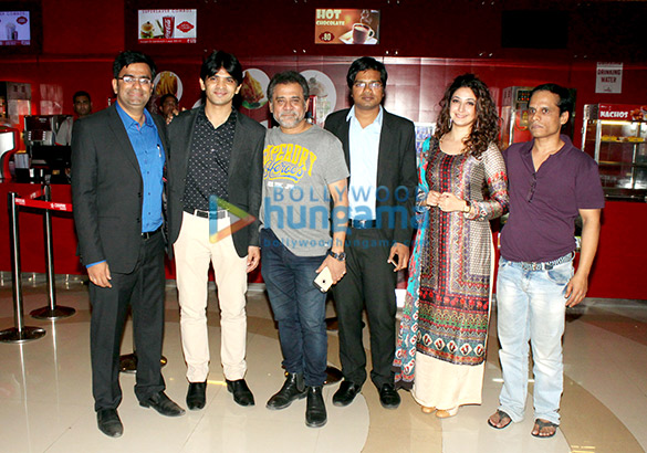 carnival cinemas host the premiere of bhallahalla kom in association with iftda 11