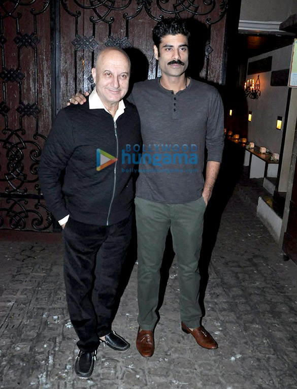 anil kapoor throws a party for the cast of 24 at his bunglow 3