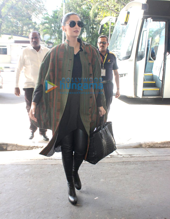 sonam kapoor goes to delhi 6