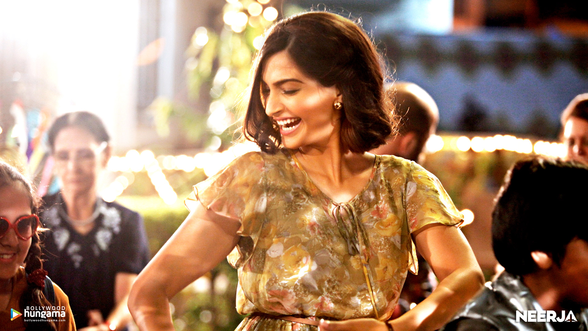 Neerja 2016 Wallpapers Neerja 2016 HD Images Photos neerja16