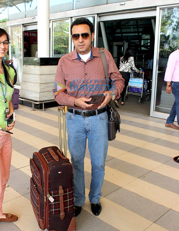 aamir khan ileana dcruz bipasha basu and many others snapped at the domestic airport 19
