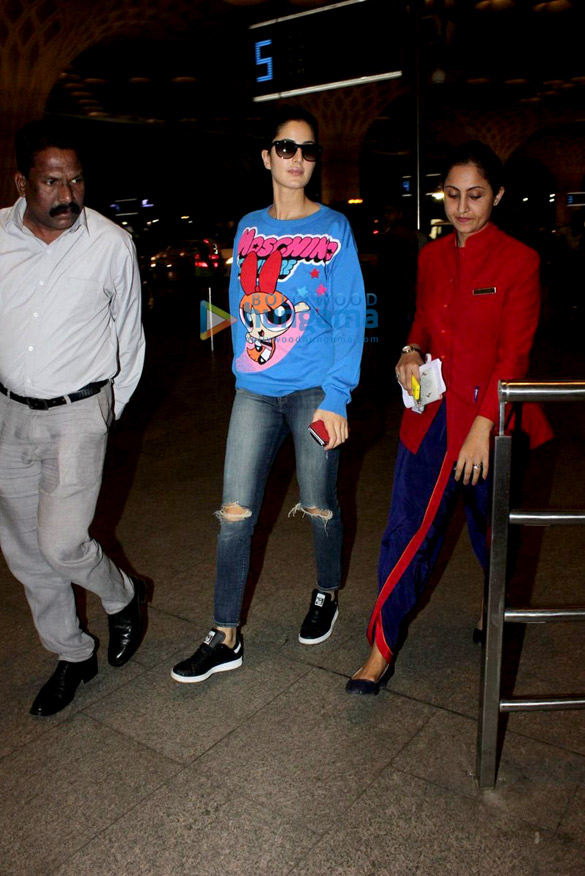 sidharth malhotra katrina kaif snapped leaving to shoot baar baar dekho in bangkok 8