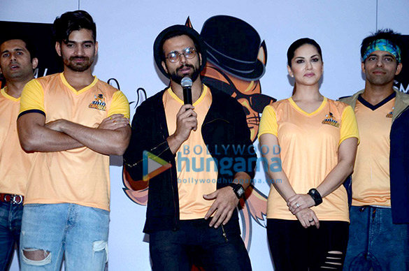 sunny leone promotes her bcl team the chennai swaggers at smaaash mumbai 3