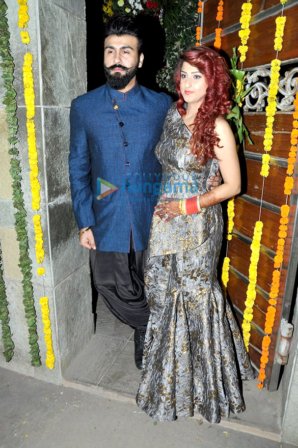 aarya babbar poses with wife post his wedding 5