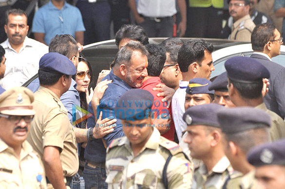 sanjay dutt lands in mumbai at a private terminal in kalina 8
