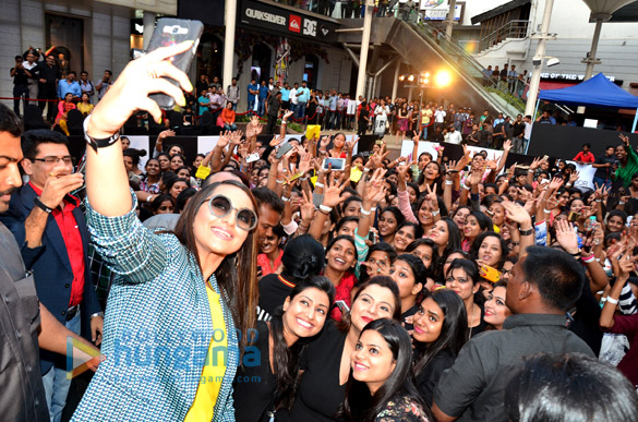 sonakshi sinha attends the painting fingernails competition on womens day 7