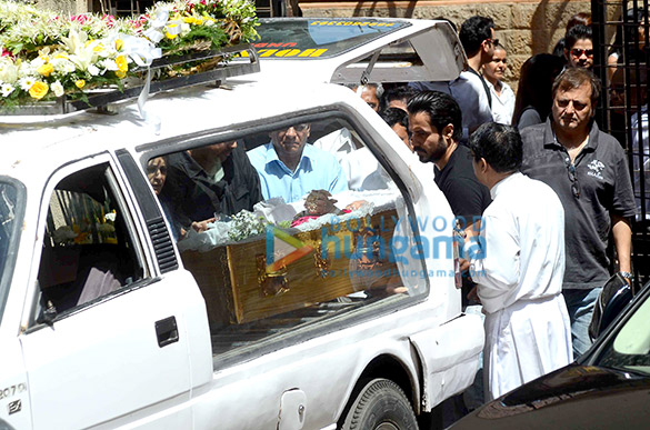 emraan hashmis mothers funeral 3