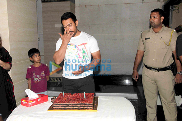 aamir khan celebrates his 51st birthday with media 3